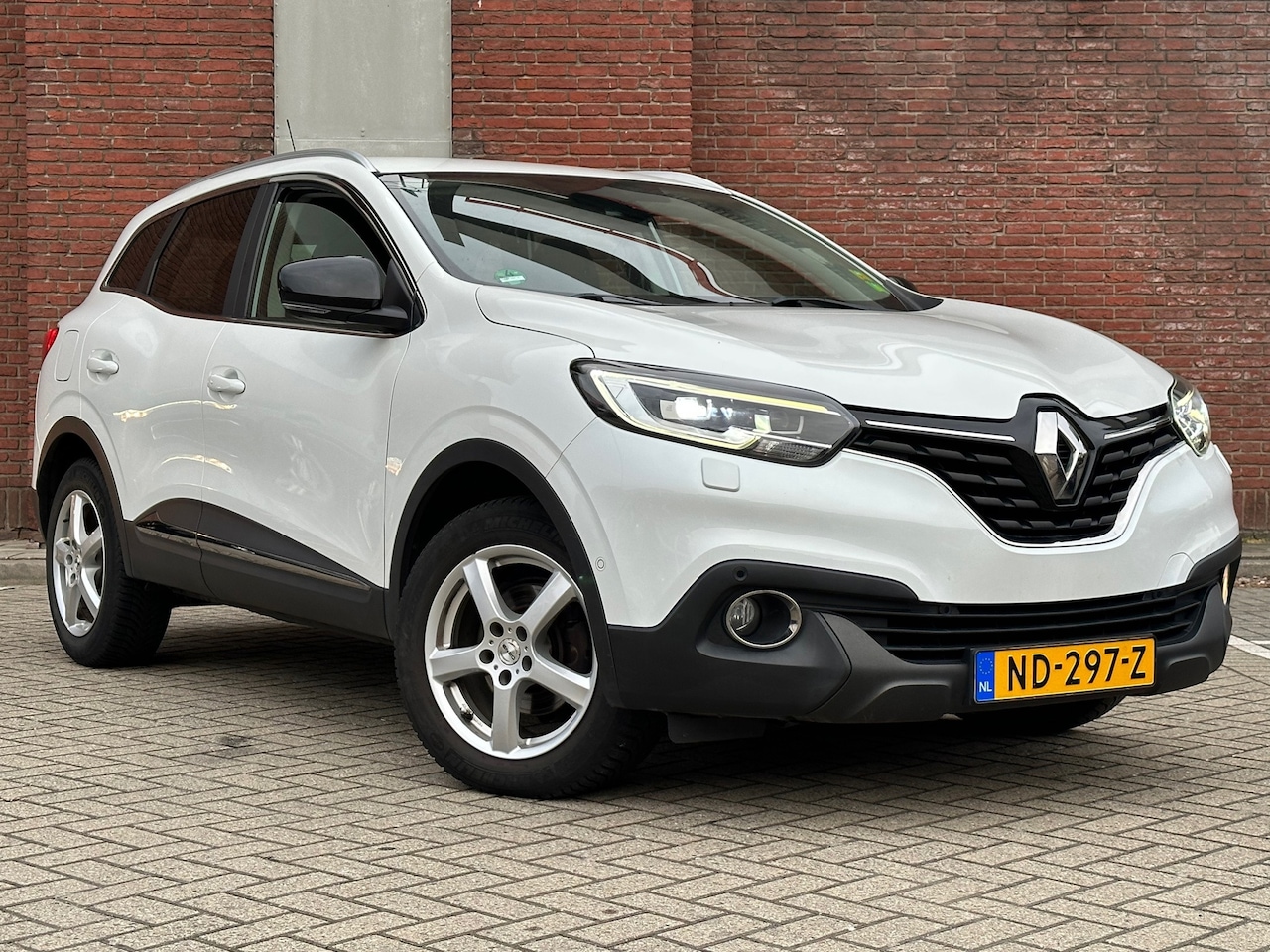 Renault Kadjar - 1.2 TCe Extase|BOSE|NAVI|LEDER|TREKHAAK|NAP - AutoWereld.nl