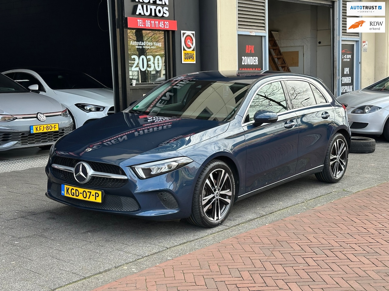 Mercedes-Benz A-klasse - 180 Business Solution Aut Leer Navi Carplay - AutoWereld.nl