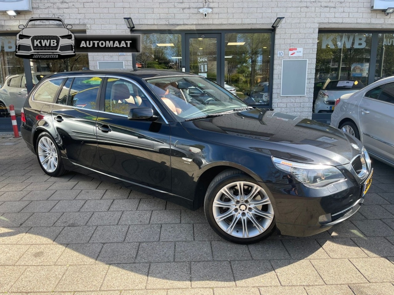 BMW 5-serie Touring - 523i Executive LCI Xenon Bruin leer Beurt - AutoWereld.nl