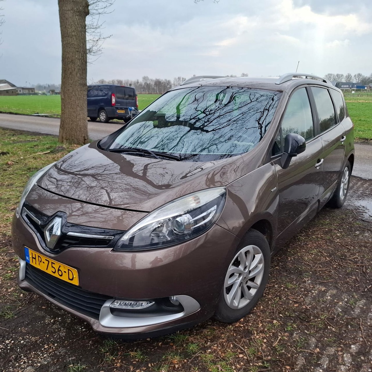 Renault Grand Scénic - 1.5 dCi Limited 7p. (bj 2015) NAVI|CLIMA|NETTE AUTO - AutoWereld.nl