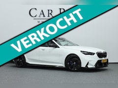 BMW 5-serie Touring - M5 727+PK BTW/AKRAPOVIC/CARBON M-PERFORMANCE/21" LMV/BOWERS & WILKINS/PANO/HUD/ACC/ECC/FAB