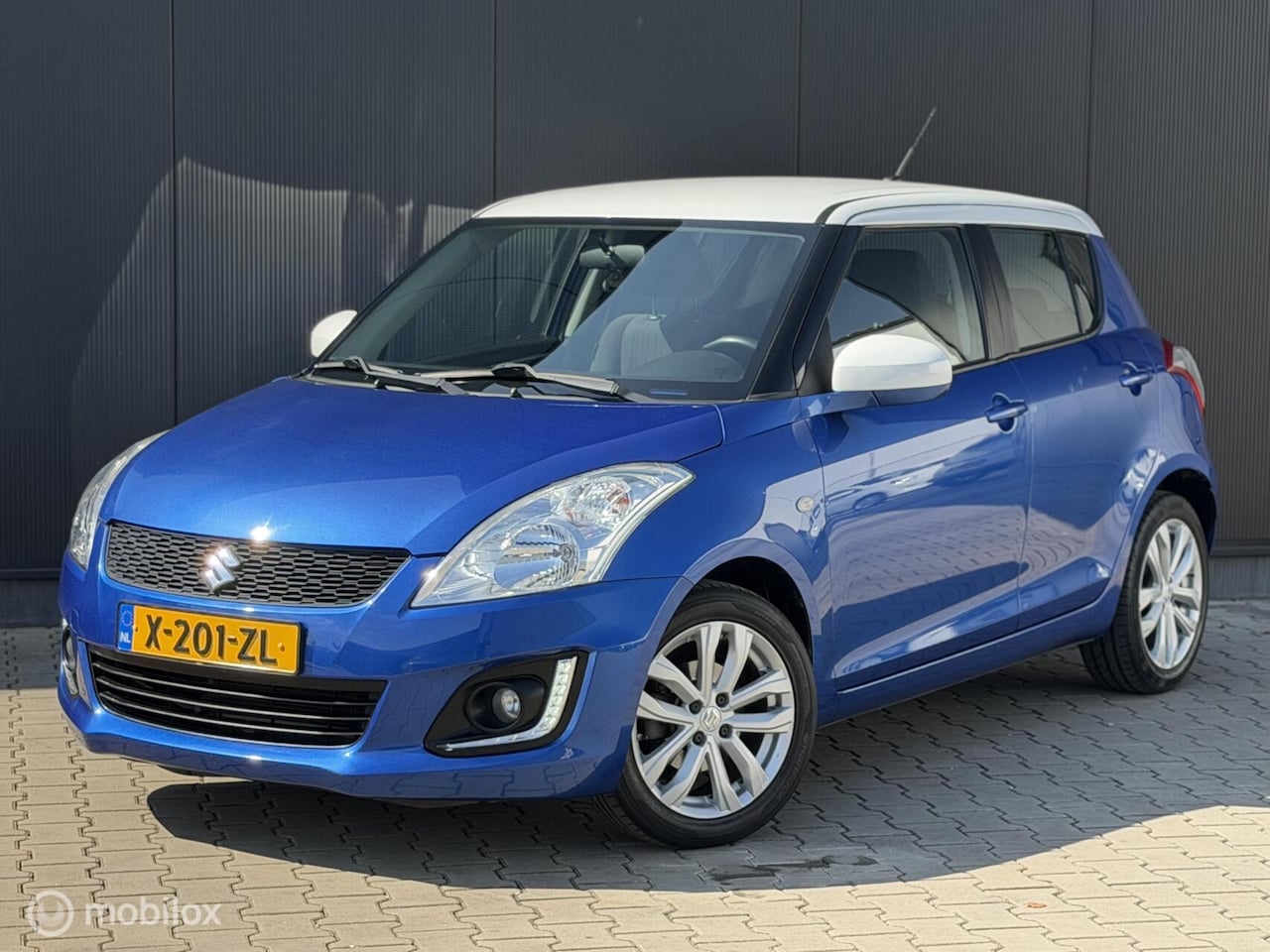 Suzuki Swift - 1.2 Dynamic | AUTOMAAT | AIRCO | CRUISE | - AutoWereld.nl