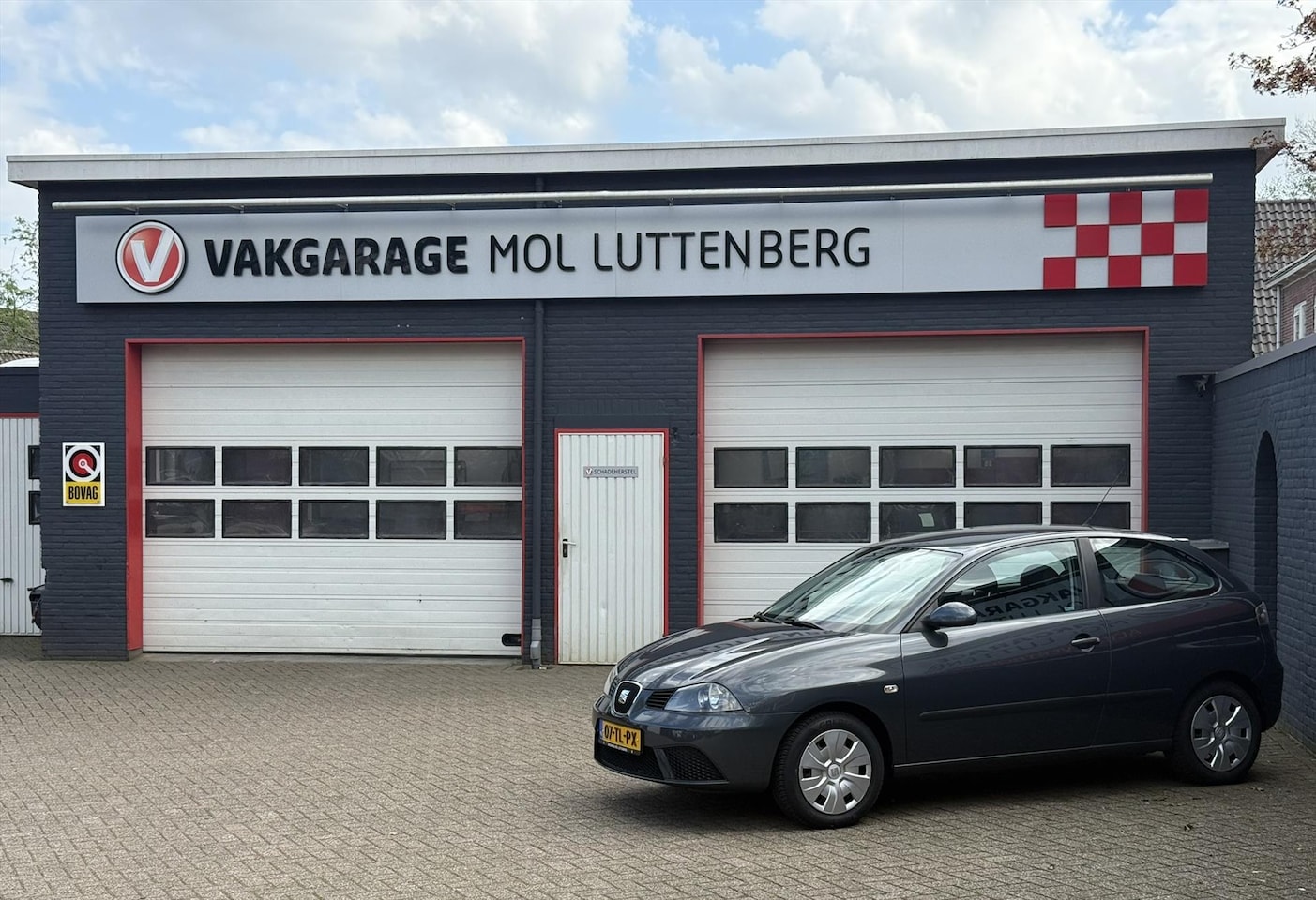 SEAT Ibiza - 1.2 51KW 3-DRS, 1E EIGENAAR, AIRCO, CRUISE CONTROL, TREKHAAK, ALL SEASON - AutoWereld.nl