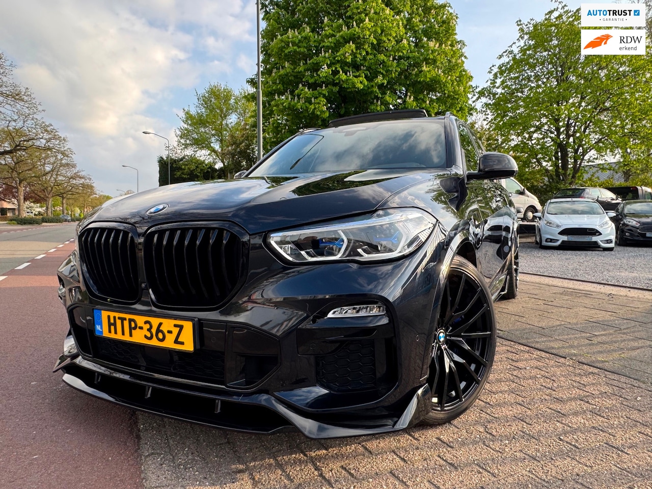 BMW X5 - XDrive45e M-Performance Laser 22” Skylounge - AutoWereld.nl
