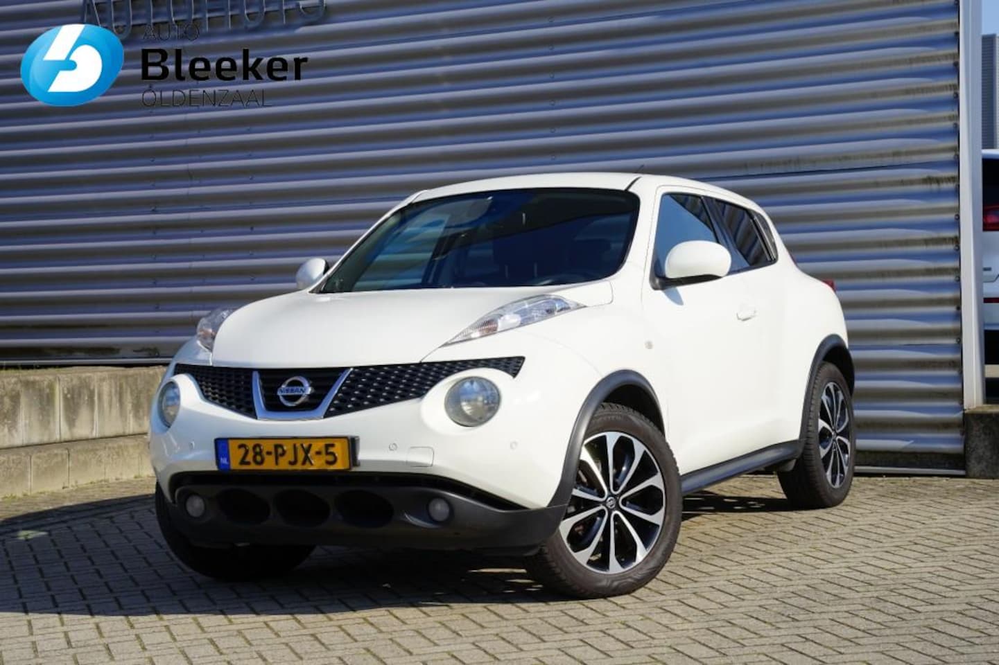 Nissan Juke - 1.6 Tekna Ecc Leer Navi Camera 18LM PDC v+a NL-auto! - AutoWereld.nl