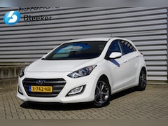 Hyundai i30 - 1.4i Passion Airco BT Stuurverw LM16