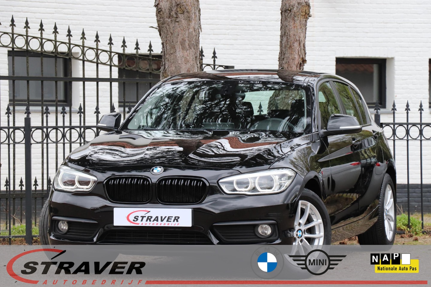 BMW 1-serie - 116d Centennial High Executive |Navi PRO |Trekhaak |Stoelverwarming - AutoWereld.nl