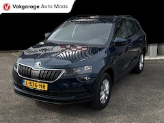 Skoda Karoq - 1.5 TSI ACT Business Edition Trekhaak wegklapbaar/ Stoel verwarming/ Carplay/ Parkeersenso