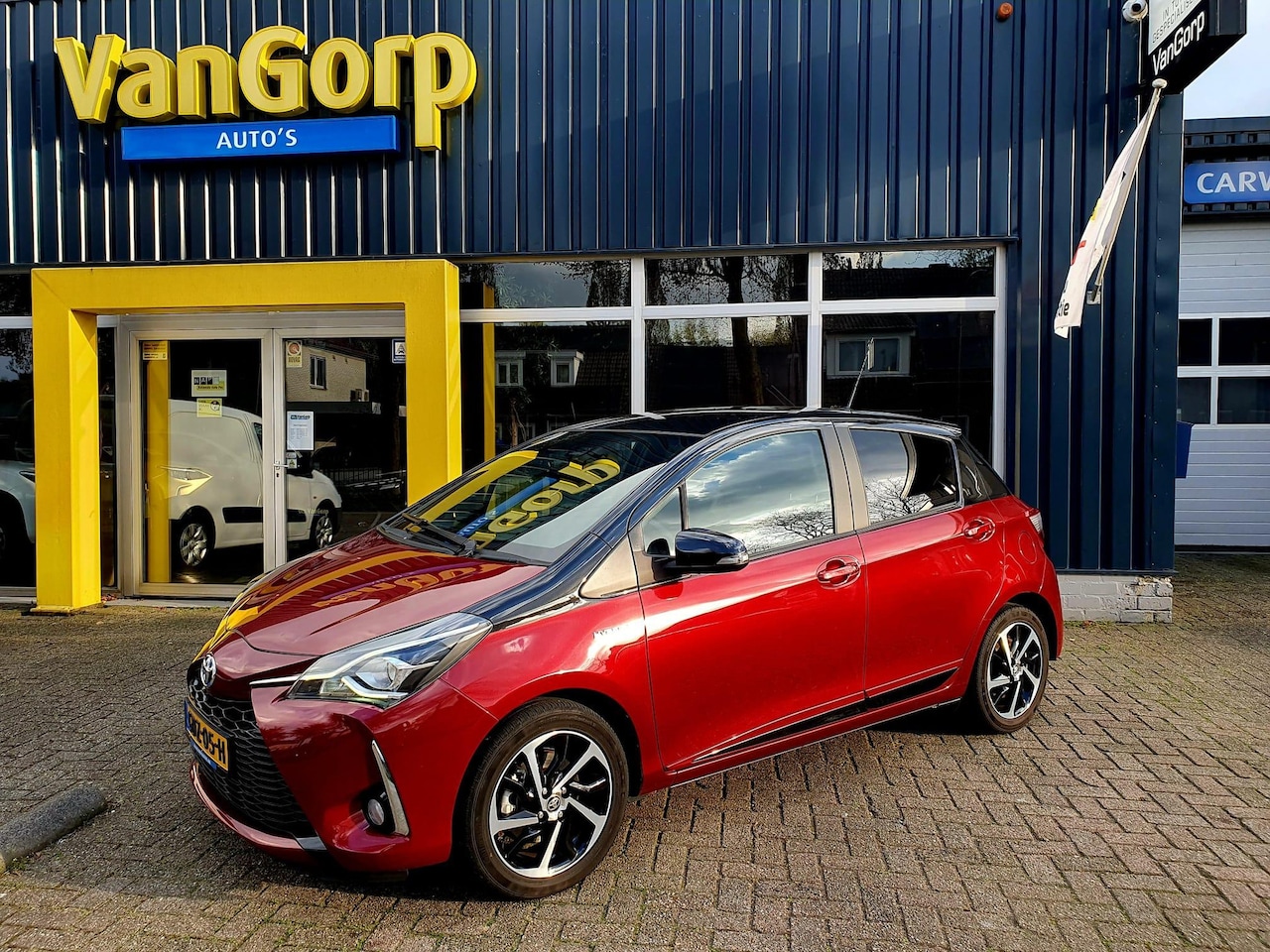 Toyota Yaris - 1.5 Hybrid Bi-Tone All-in prijs! - AutoWereld.nl