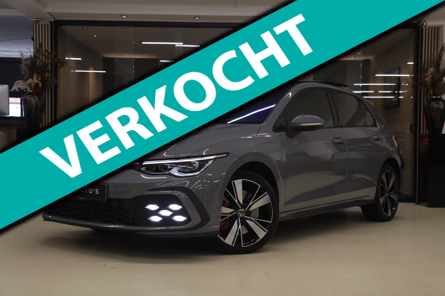 Volkswagen Golf - 1.4 eHybrid GTE /PANO/NARDO/IQLIGHT/CARPLAY/ACC/VOL - AutoWereld.nl
