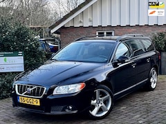 Volvo V70 - 2.0 Rijklaar|1e Eigenaar|Origineel NL|100% Onderhouden|LEDEREN BEKLEDING|Navigatie