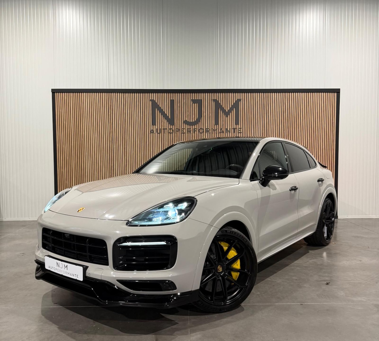 Porsche Cayenne Coupé - 3.0 E-Hybrid|Pano|Keramisch|Bose|VOL - AutoWereld.nl