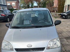 Daihatsu Cuore - 1.0-12V DVVT STi