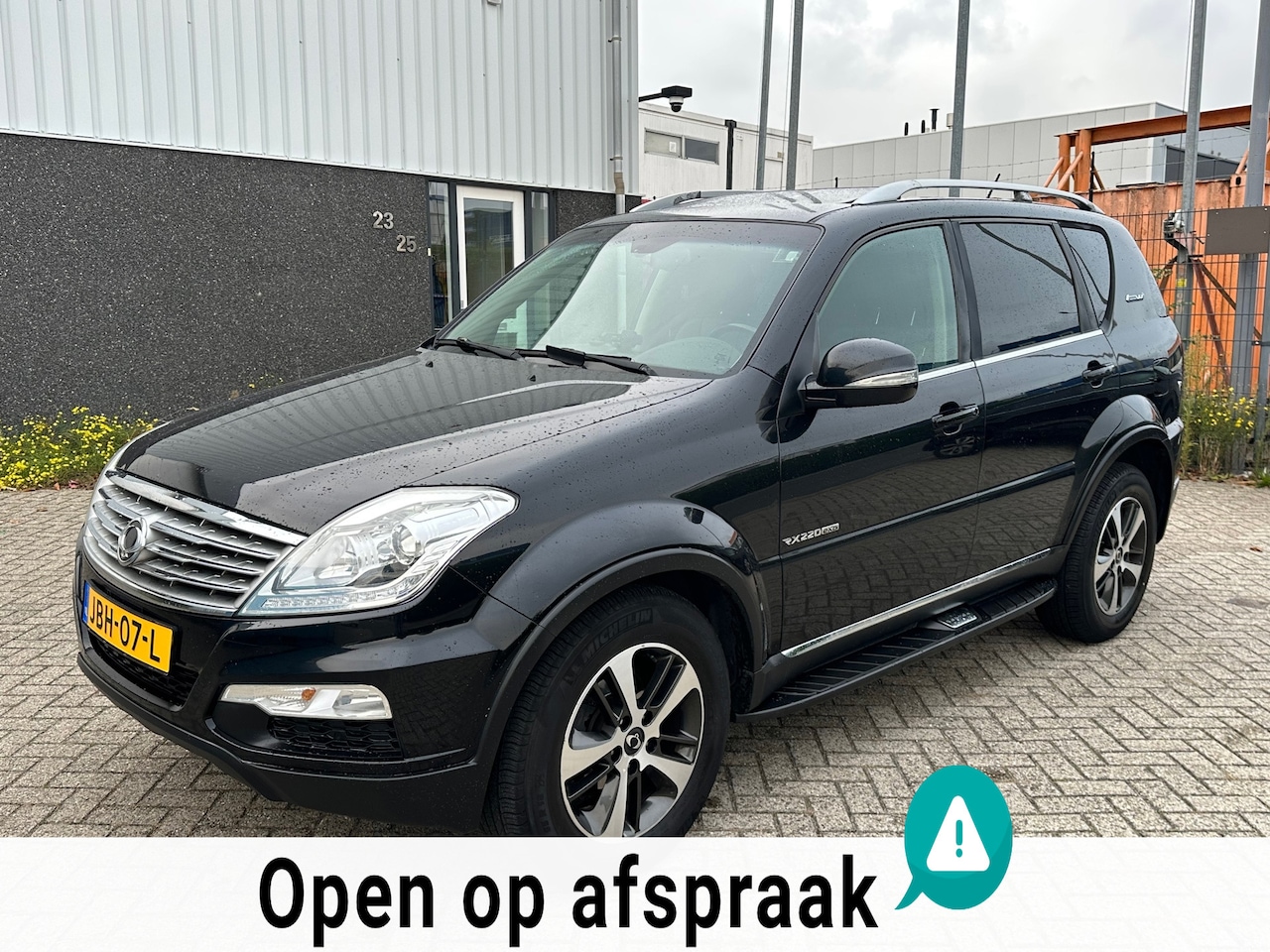 SsangYong Rexton - 2.2 e-XDI Quartz AUTOMAAT 4WD 2017 EURO6 7P SCHUIFDAK - AutoWereld.nl