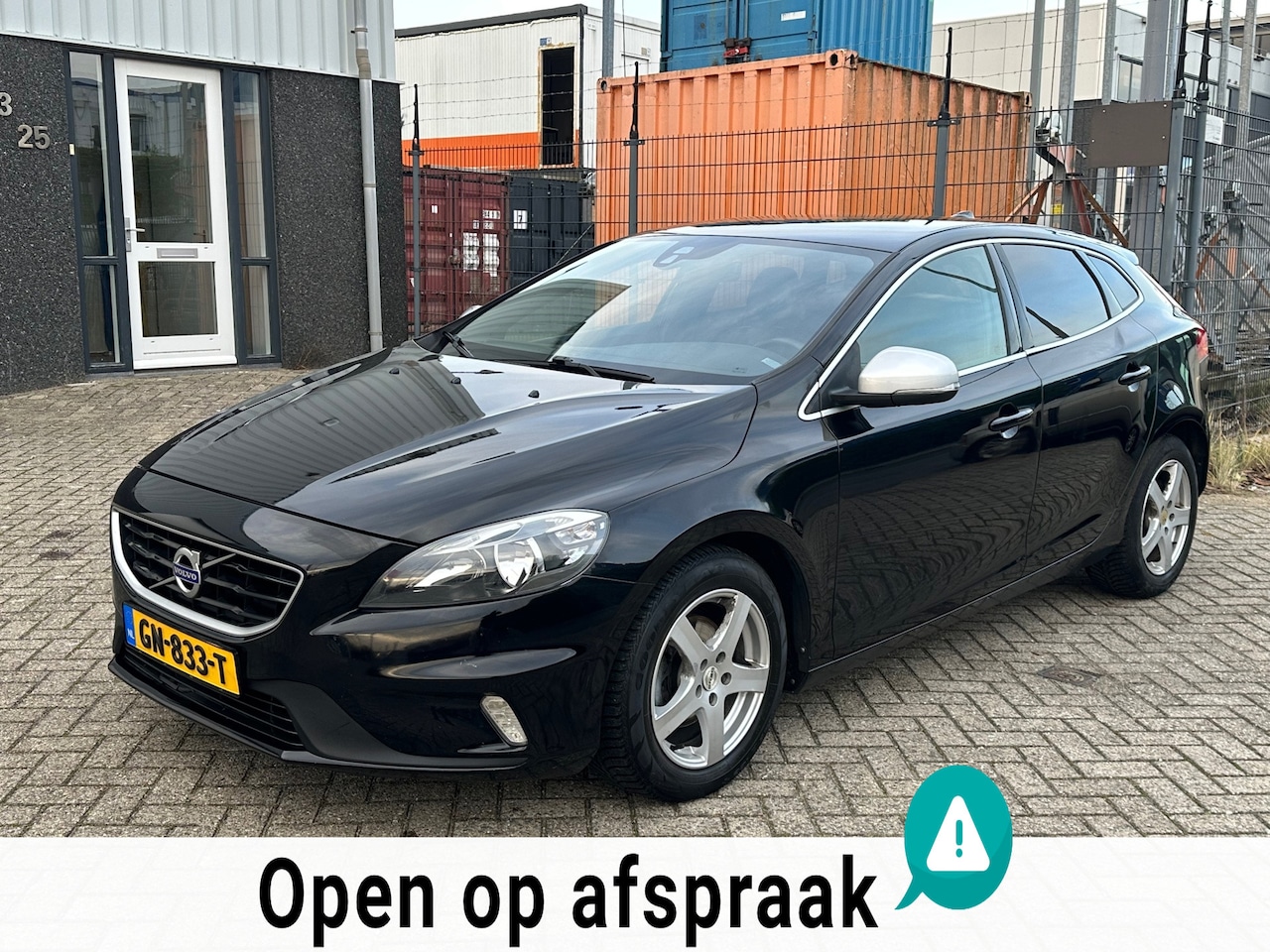 Volvo V40 - 2.0 D2 Ocean Race Business R-Design 2015 EURO 6 - AutoWereld.nl