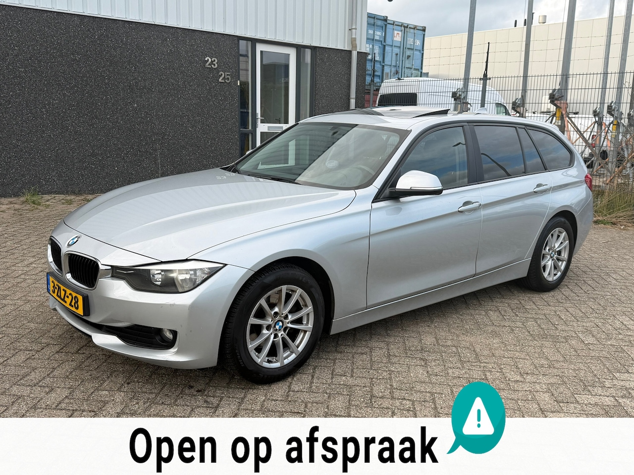 BMW 3-serie Touring - 318d Executive 2013 Pano Leer - AutoWereld.nl