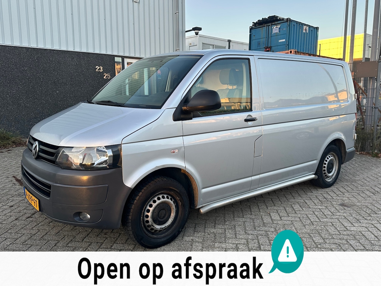 Volkswagen Transporter - 2.0 TDI L1H1 T800 DC Budgetline 2011 Airco - AutoWereld.nl