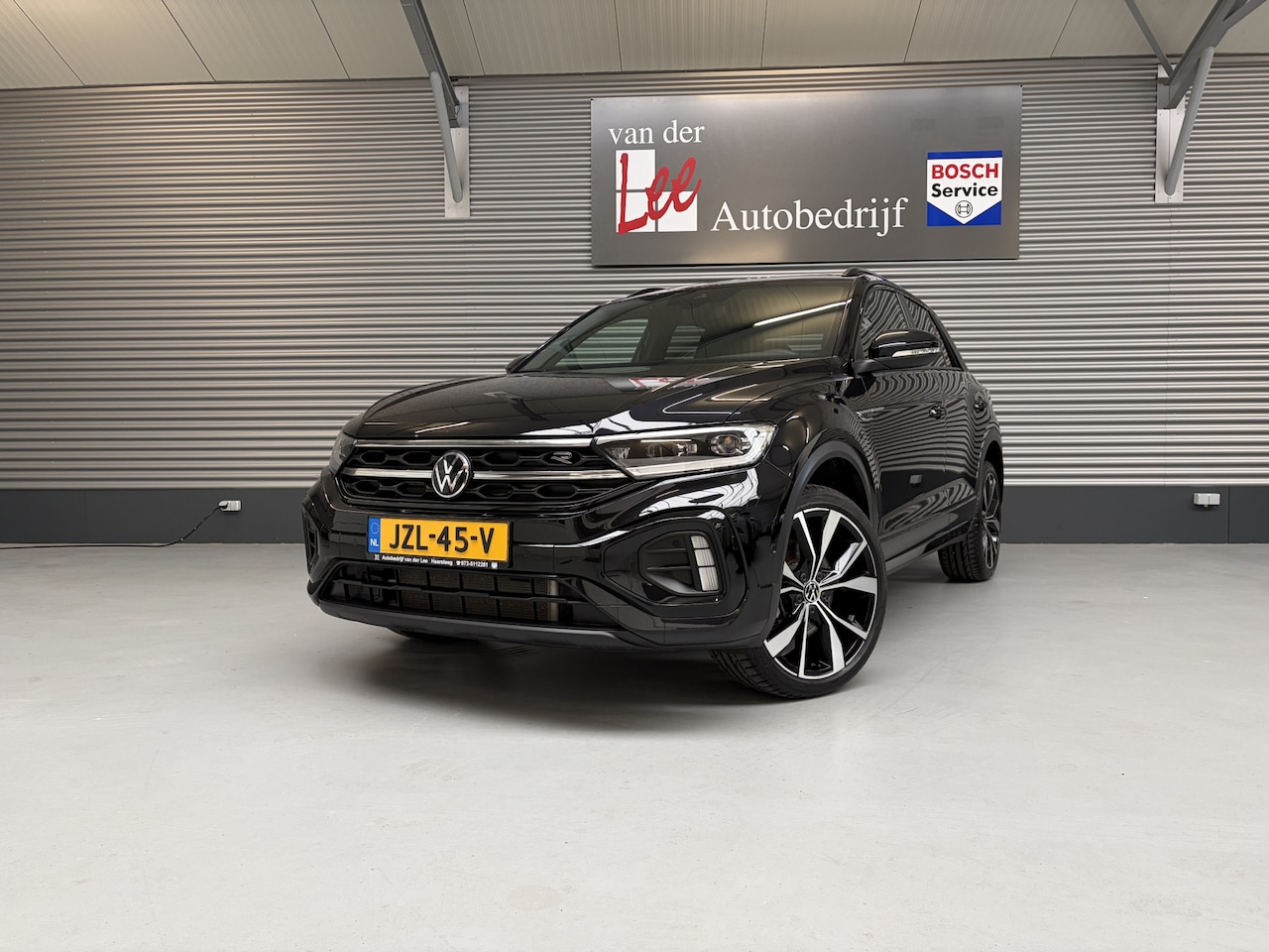 Volkswagen T-Roc - 1.5 TSI R-LINE BLACK STYLE/PANO/19 INCH/IQ DRIVE/IQ LIGHT/ENZ - AutoWereld.nl