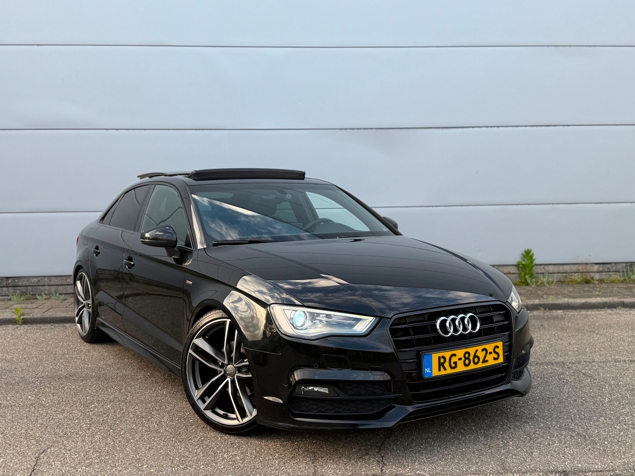 Audi A3 Limousine - 2.0 TDI S-Line AUTOMAAT|PANO|B&O|XENON|PDC - AutoWereld.nl