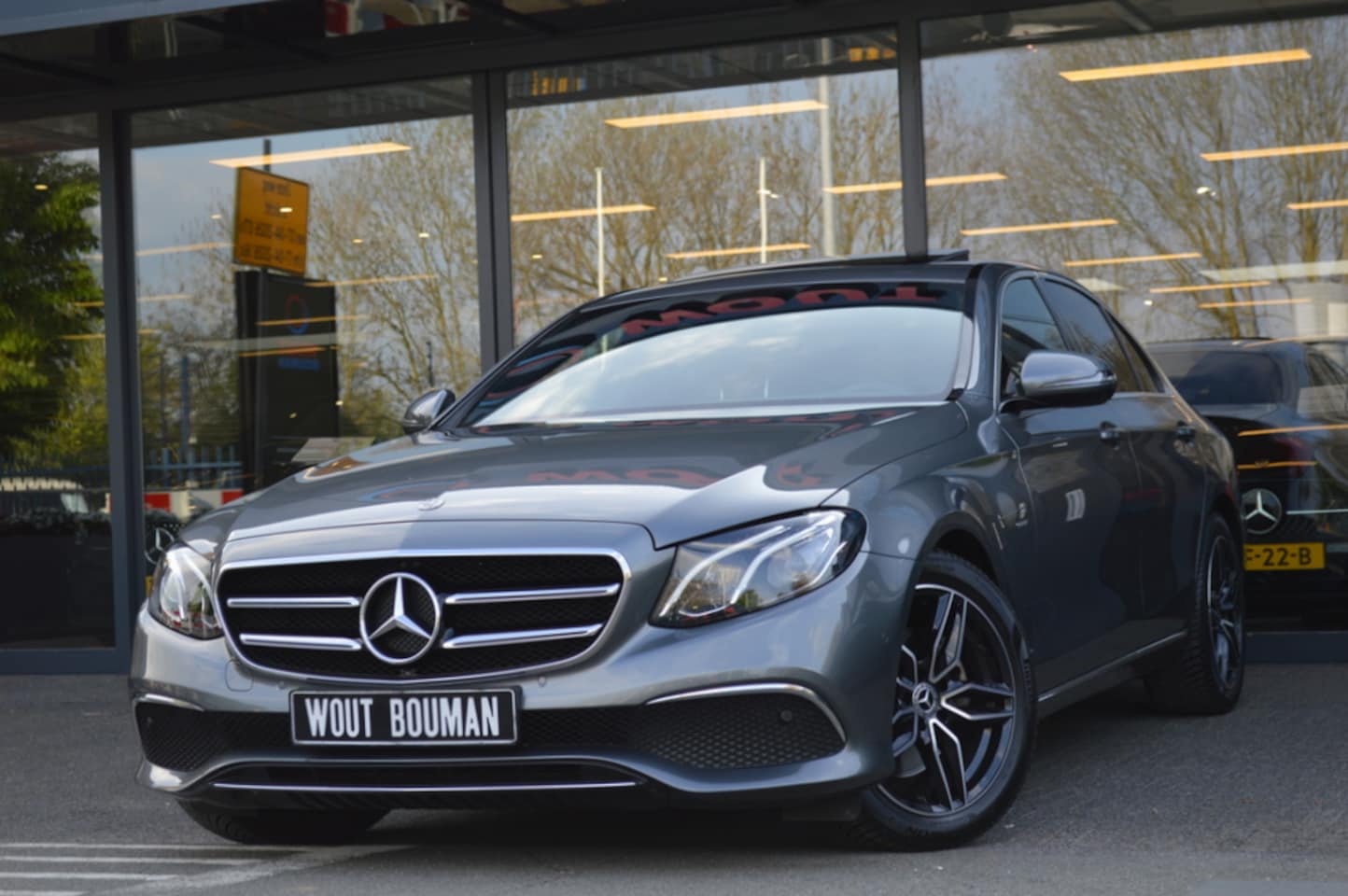 Mercedes-Benz E-klasse - 200 Sport Style Led Schuif/kanteldak Sfeer Camera CarPlay Pdc - AutoWereld.nl