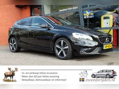Volvo V40 - 2.0 T4 190 pk Aut. Business Sport Panodak, Leer, LED