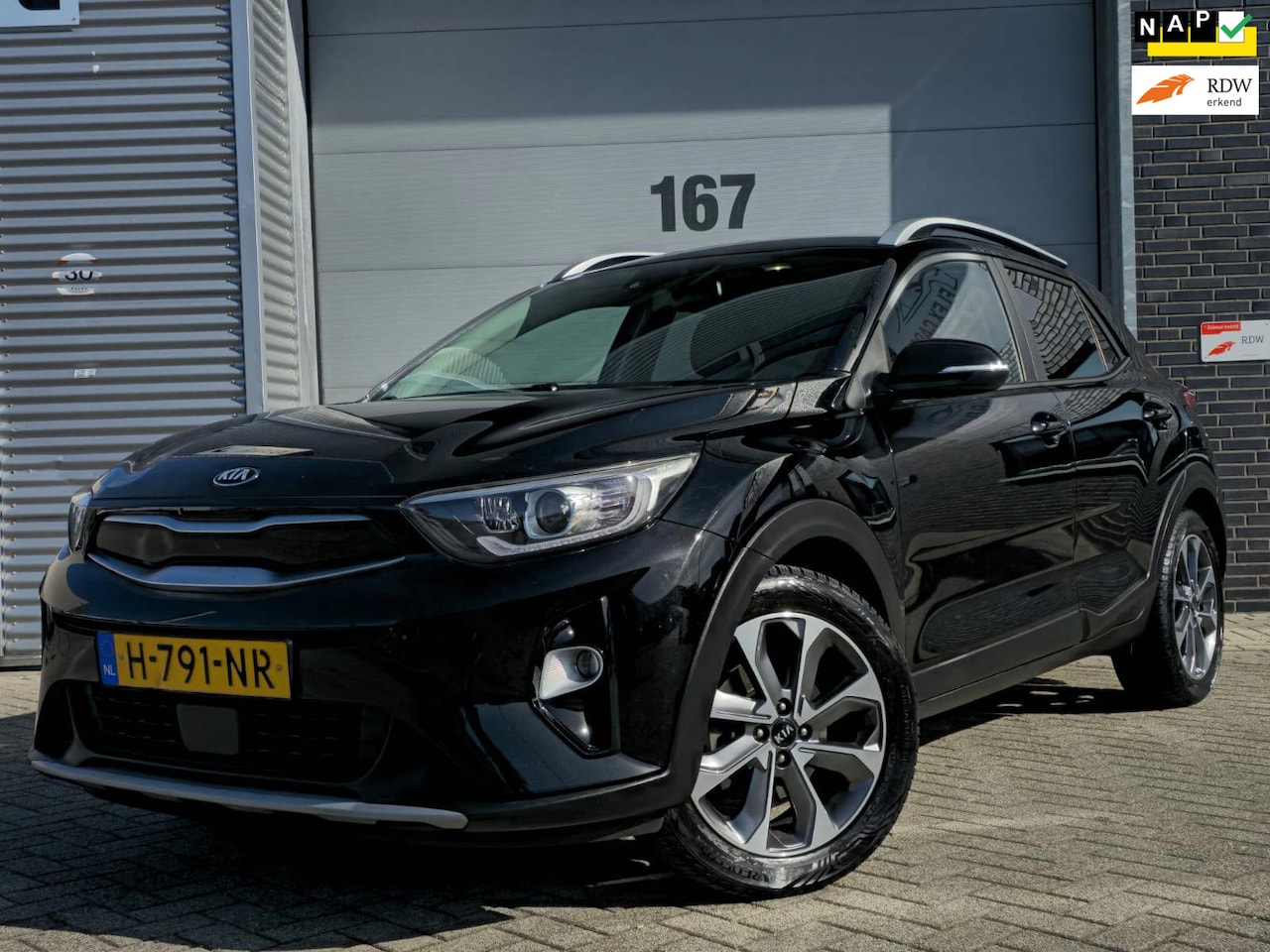 Kia Stonic - 1.0 T-GDi DynamicPlusLine 1.0 T-GDi DynamicPlusLine - AutoWereld.nl