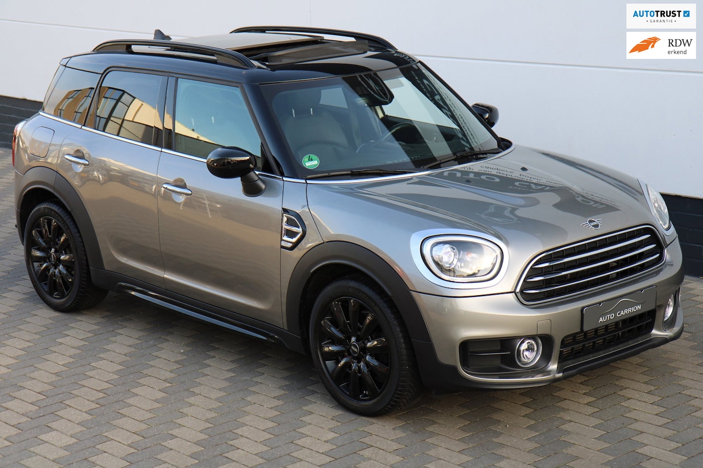 MINI Countryman - 1.5 Cooper Pano LED H&K Leder Navi Camera !! - AutoWereld.nl