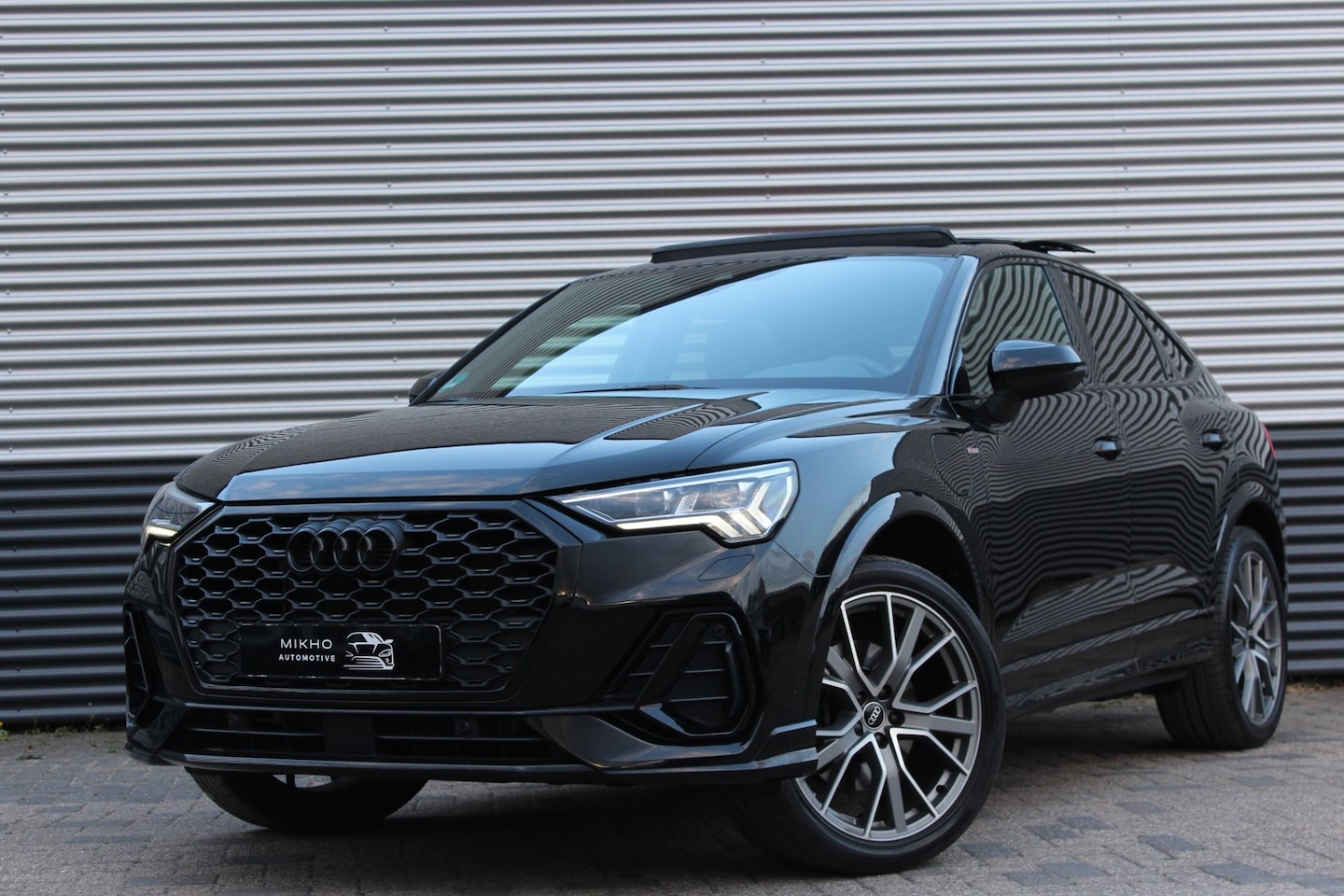 Audi Q3 Sportback - 45 TFSI e 3x S-Line | Panoramadak |Sonos | Sfeerverlichting | Matrix | Camera | Black opti - AutoWereld.nl