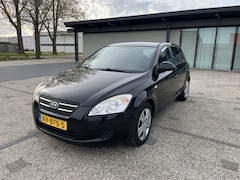 Kia Cee'd - 1.4 X-tra 5D Airco Elektr pakket Apk