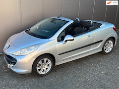 Peugeot 207 CC - 1.6 VTi HET DAK GAAT ERAF