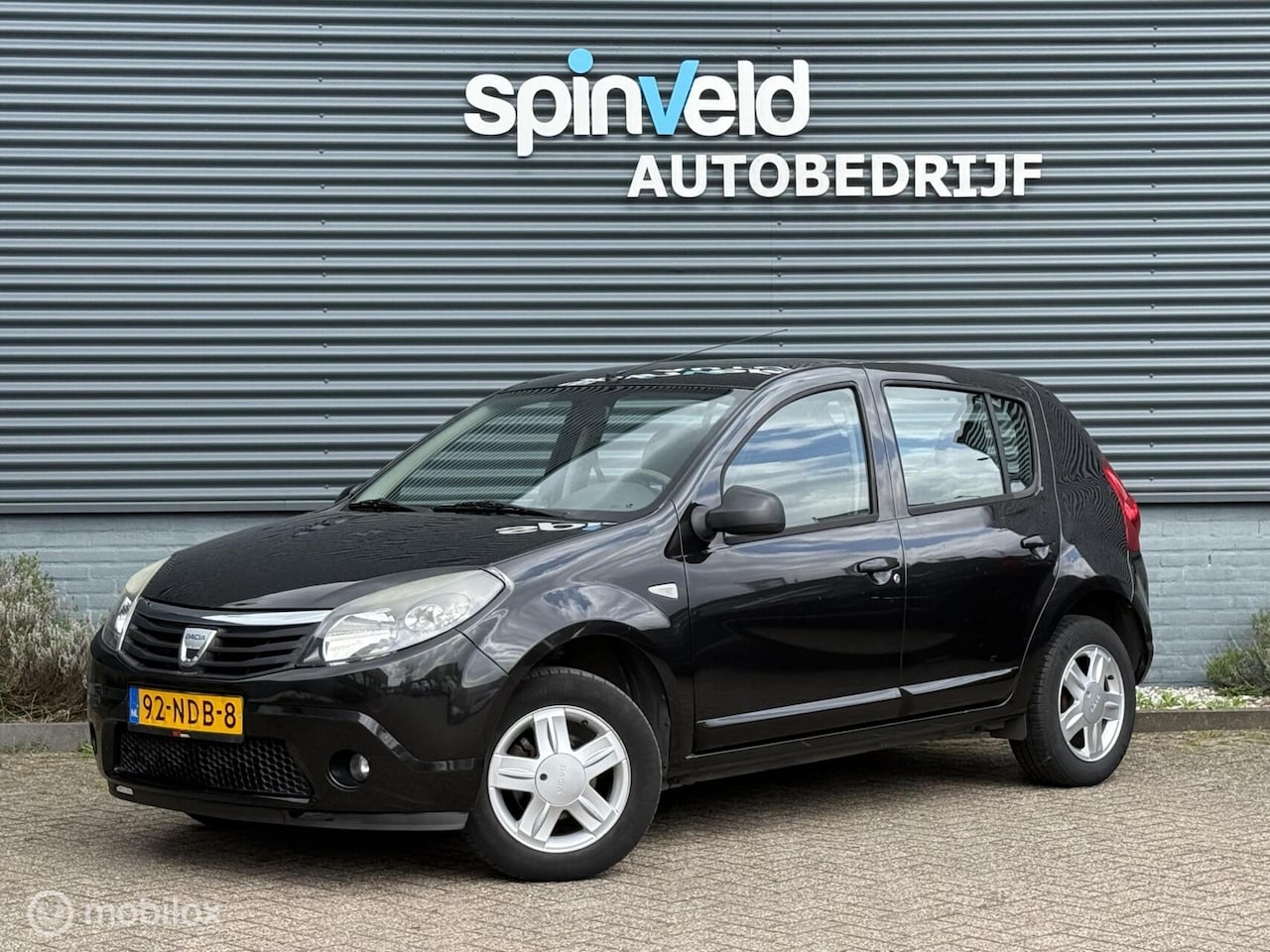Dacia Sandero - 1.2 Blackline - Airco - Nap - Elektrische ramen - - AutoWereld.nl