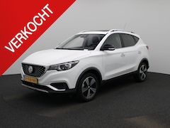 MG ZS - EV Luxury 45 kWh | 1e-Eigenaar | Leder | Navi | Panoramadak | Apple CarPlay | Camera | Ada