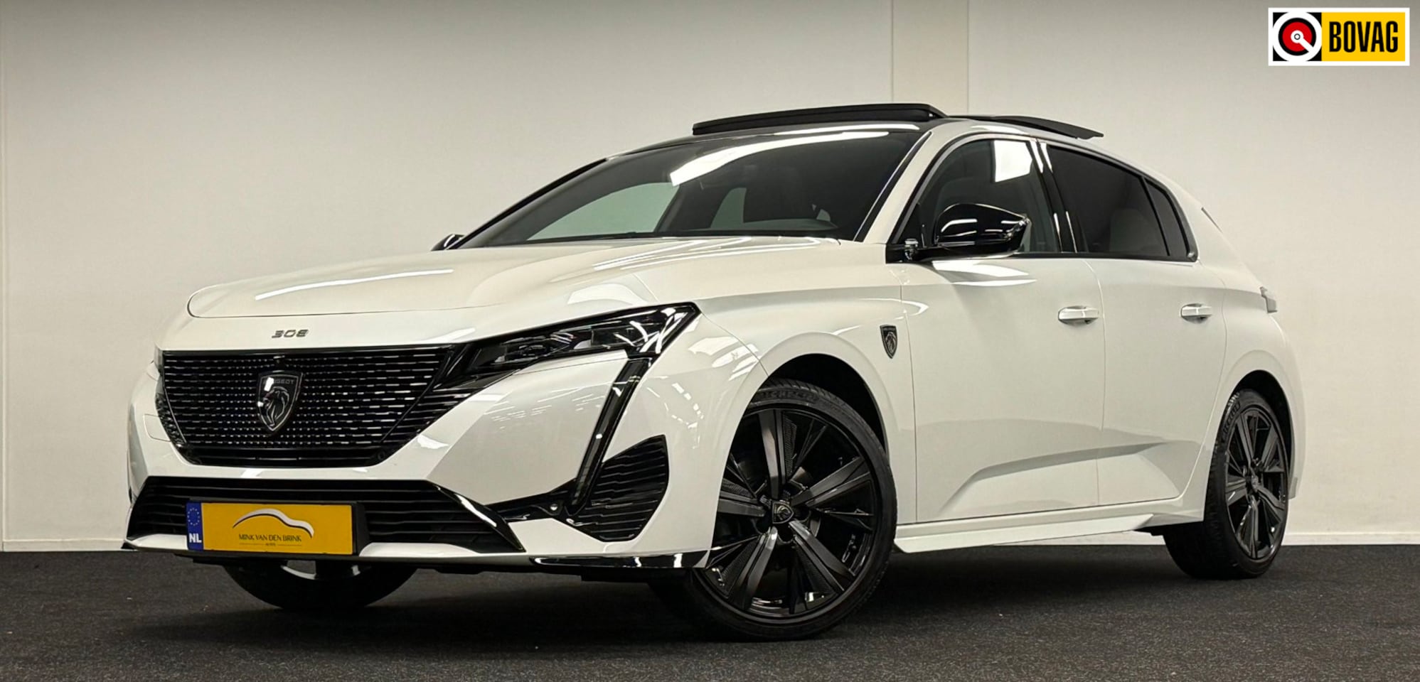 Peugeot 308 - 1.2 PureTech GT Pack*Panodak*Navi*Massage*Camera*Leder*Stoel&Stuurverw* - AutoWereld.nl