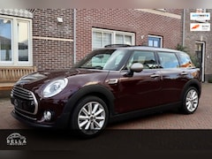 MINI Clubman - 1.5 Cooper | Chili pakket | Serious Business | Panoramadak | Navigatie Professional | Stoe