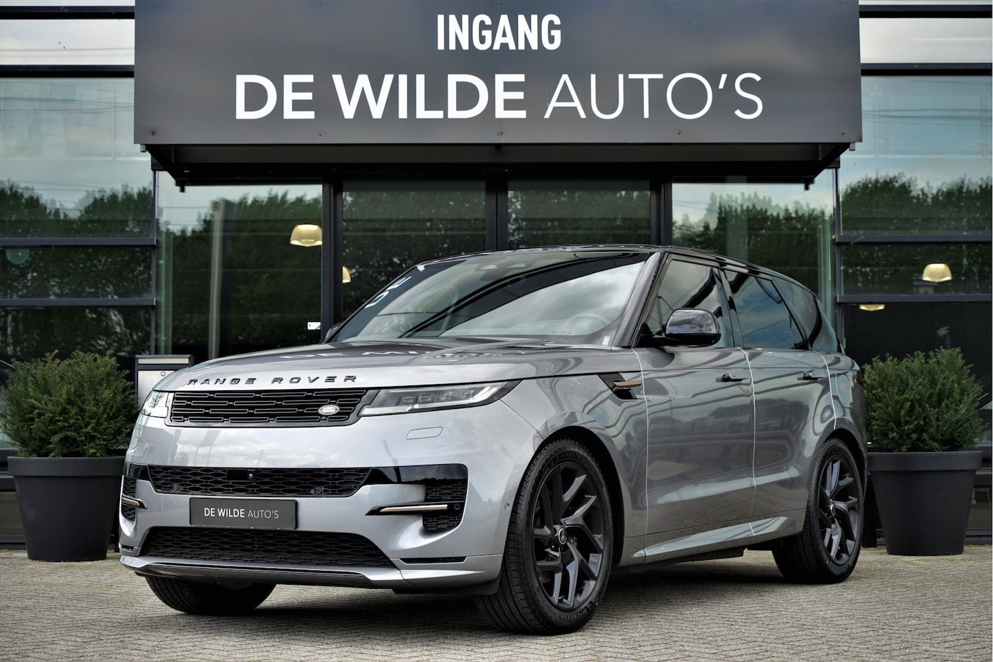 Land Rover Range Rover Sport - 3.0 P460e Dynamic SE Pano SoftClose Trekhaak Head-up Stoelventilatie - AutoWereld.nl