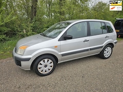 Ford Fusion - 1.4-16V Champion