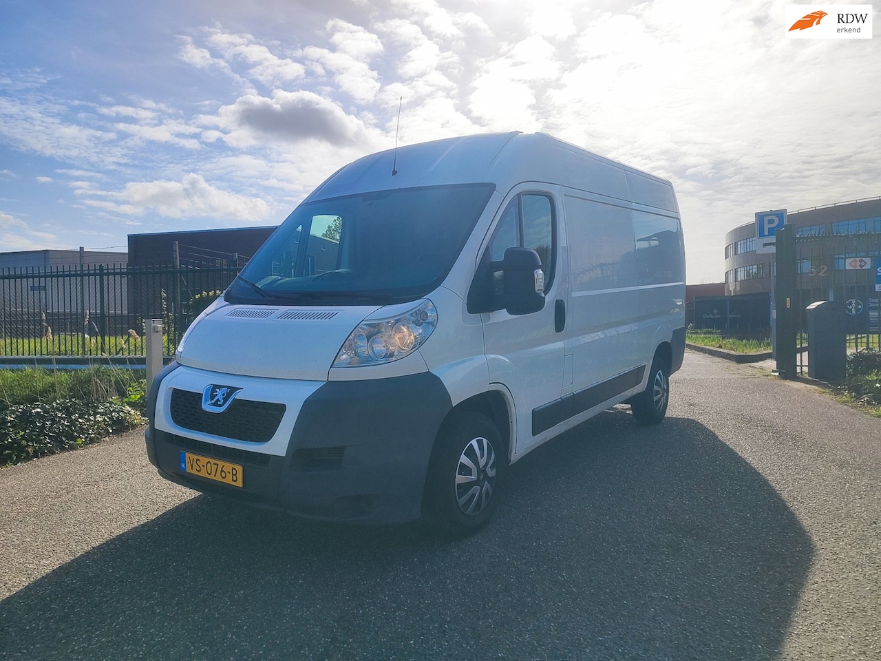 Peugeot Boxer - 335 3.0 HDI L2H2 Airco! Apk! Nap!!! - AutoWereld.nl