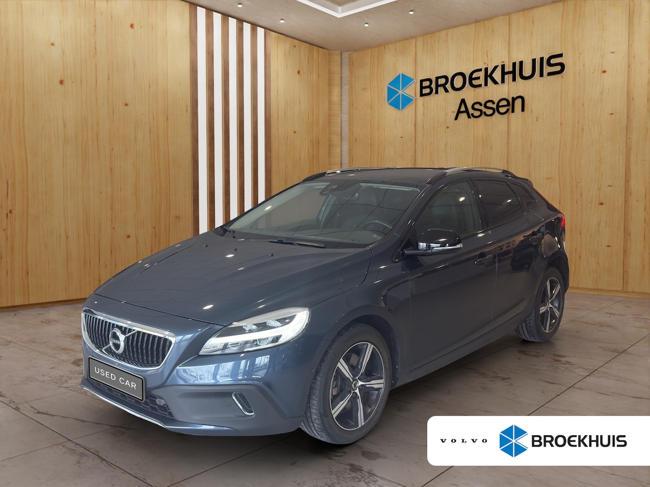Volvo V40 Cross Country - 1.5 T3 Polar+ Luxury Keyless entry |  Parkeercamera | Panoramadak | Dealer onderhouden | - AutoWereld.nl