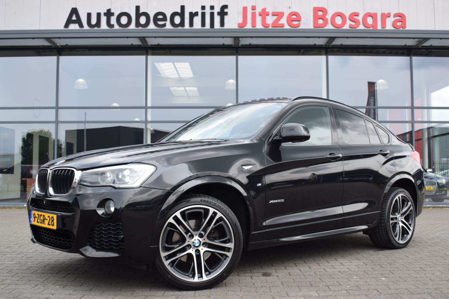 BMW X4 - XDrive20i Automaat High Executive M-Sport Bi-Xenon | Zwart Leder | 360°Camera | Schuifdak - AutoWereld.nl