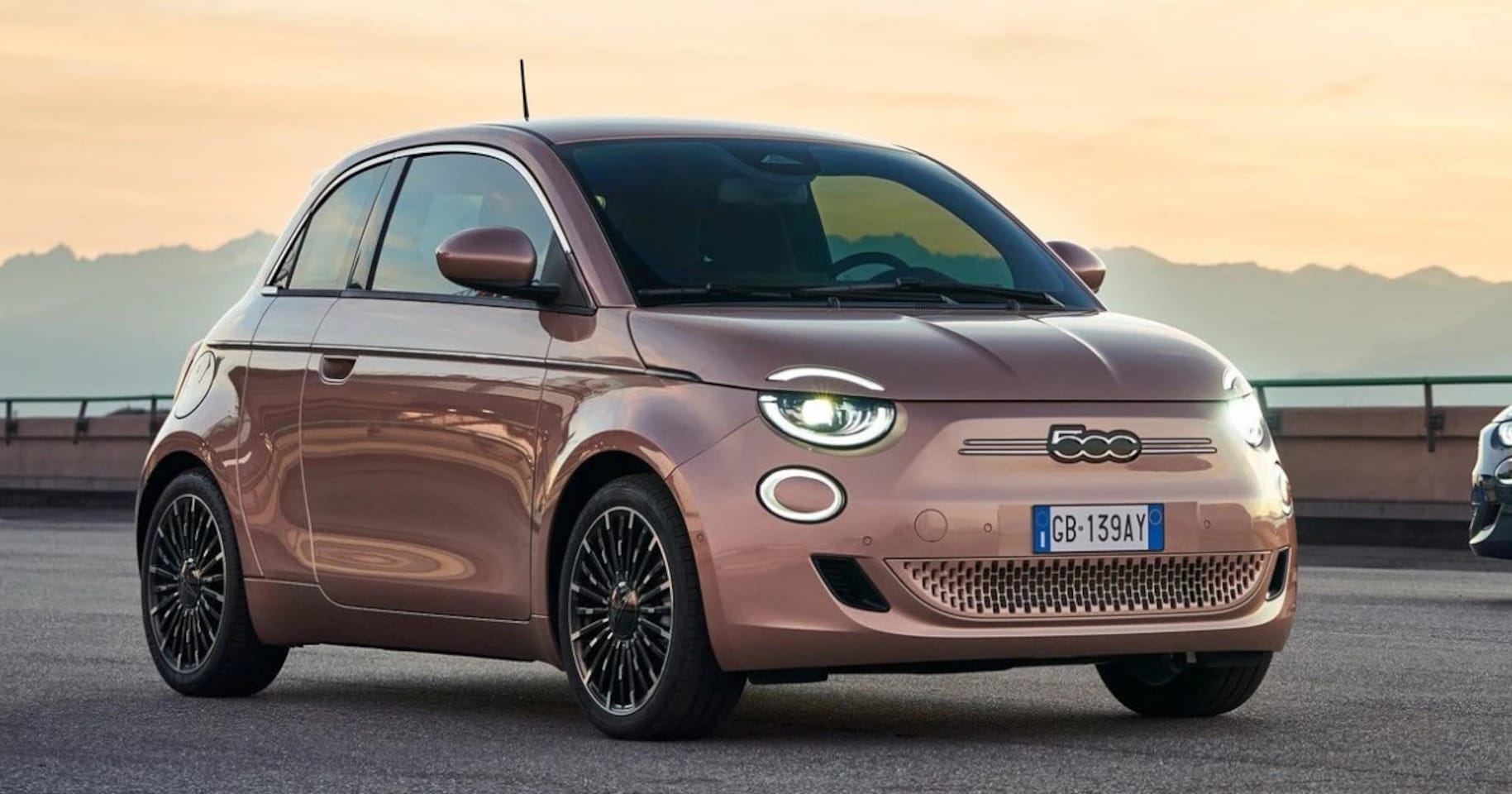 Fiat 500e - 3+1 La Prima Rose Panodak Stoelverwarming Garantie - AutoWereld.nl