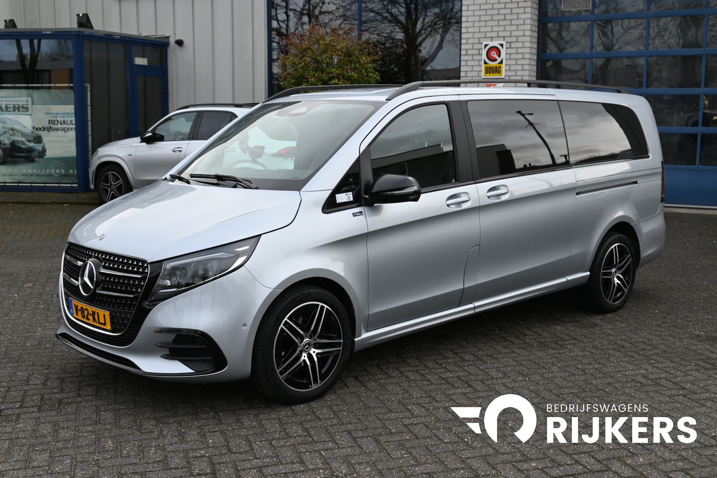 Mercedes-Benz V-klasse - 250d 4-Matic AMG L3 DC Avantgarde Distronic, 360 graden camera, Leder, Verwarmd stuurwiel - AutoWereld.nl