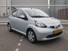 Toyota Aygo - 1.0-12V +