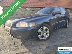 Volvo V70 - 2.4D Momentum rijdt goed