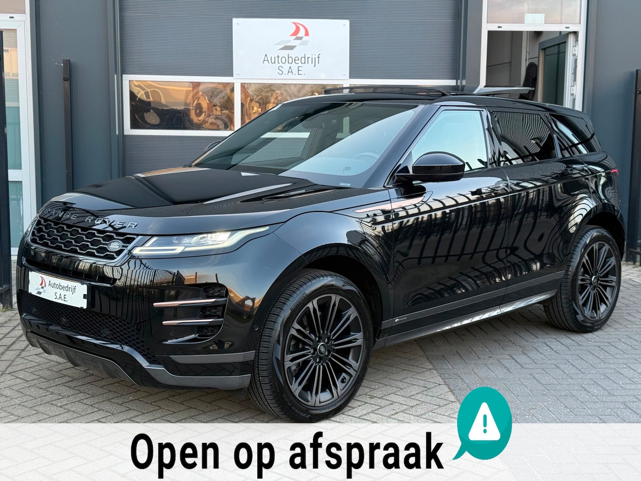 Land Rover Range Rover Evoque - 1.5 P300e AWD R-Dynamic SE PANO CARPLAY CAMERA LED !! - AutoWereld.nl