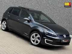Volkswagen Golf - TSI GTE Plug-in Hybrid Pano CarPlay Navi Cruise ZO GOED ALS NIEUW