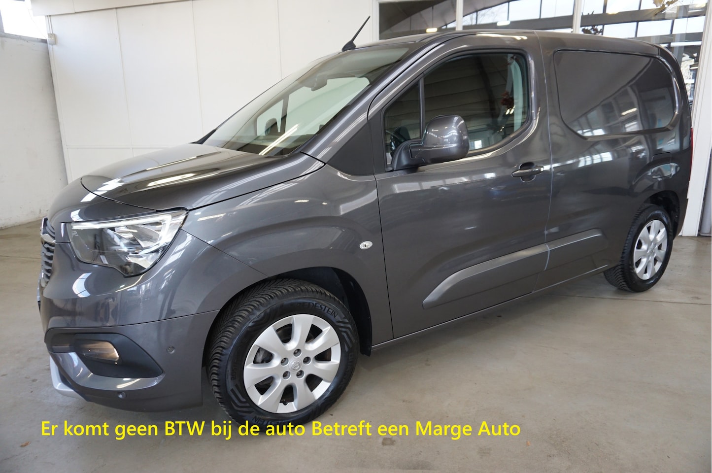 Opel Combo - 1.6D L1H1 Selection Navi - Stoel+Stuurverwarming L.M.Velgen - AutoWereld.nl