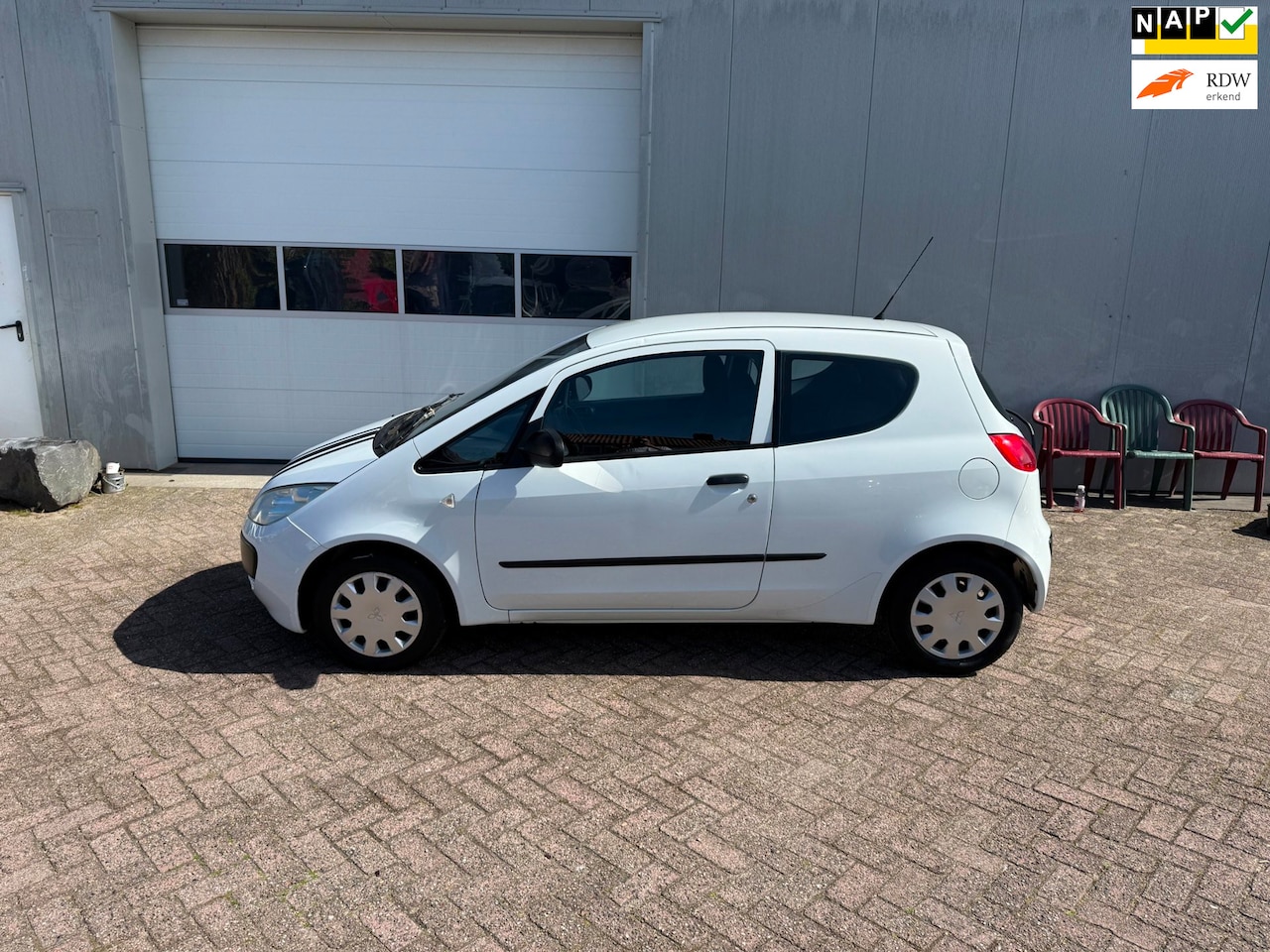 Mitsubishi Colt - 1.1 Inbusiness 1.1 Inbusiness - AutoWereld.nl