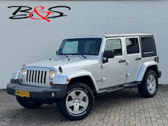 Jeep Wrangler Unlimited - 3.8 Sahara Cabrio Automaat 4 Deurs Airco Cruise Control Trekhaak Stoelverwarming