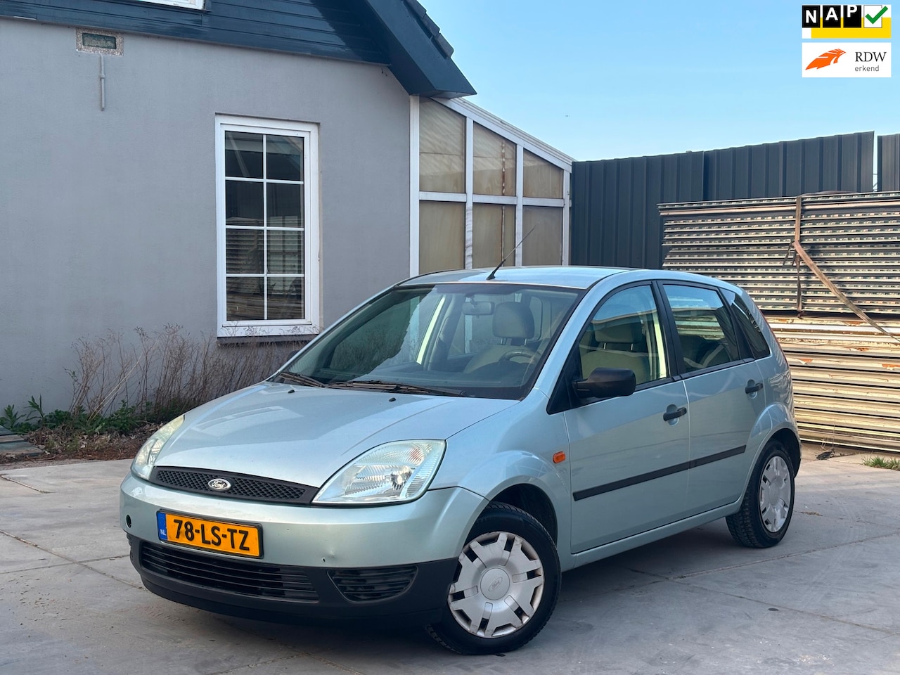Ford Fiesta - 1.4-16V Ambiente | Nieuwe APK | Goed onderhouden | El. Ramen | Lage KM NAP | Rijdt en scha - AutoWereld.nl