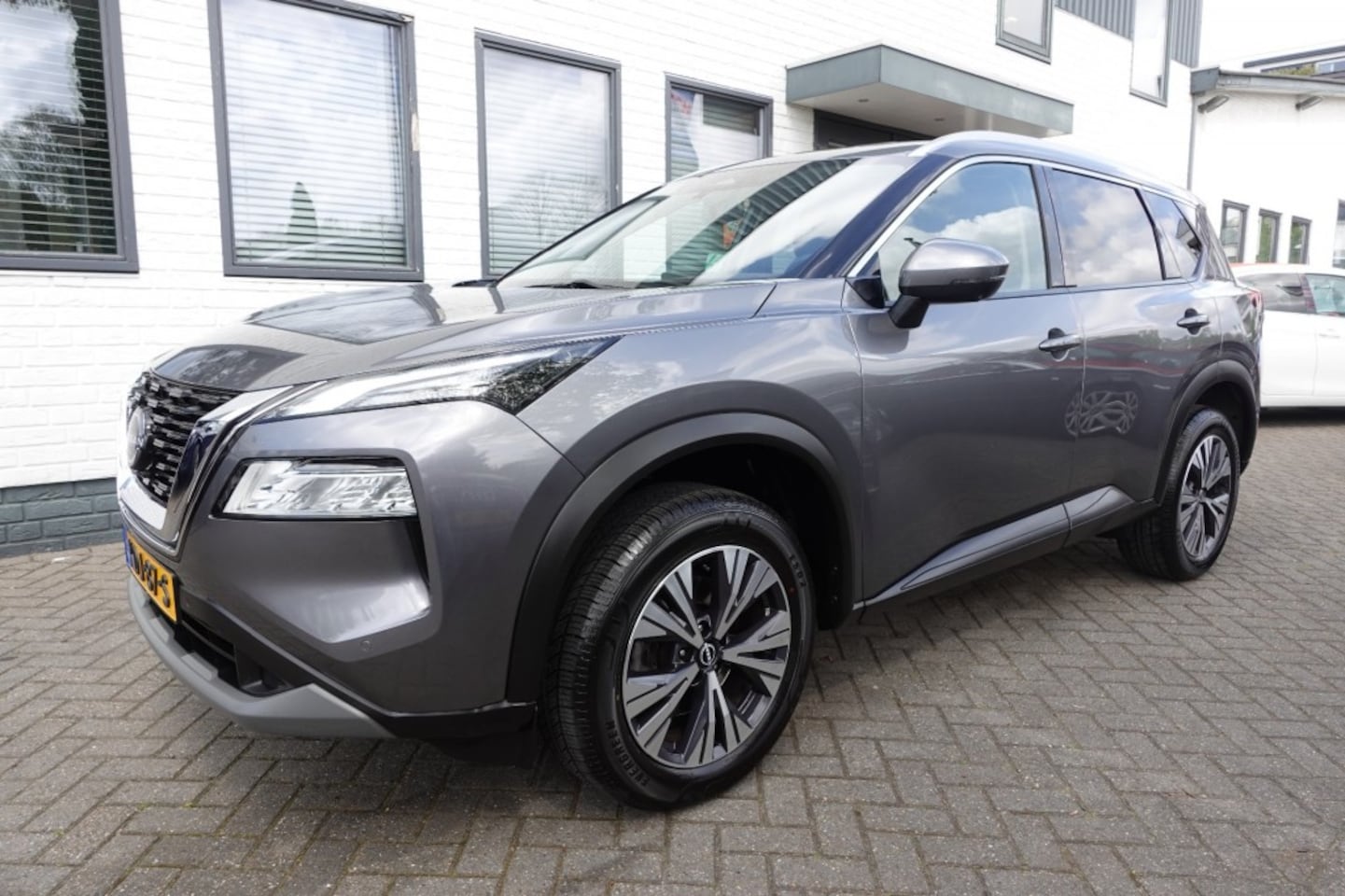 Nissan X-Trail - 1.5 E-PWR. N-CONNECT  7 PERSOONS - AutoWereld.nl